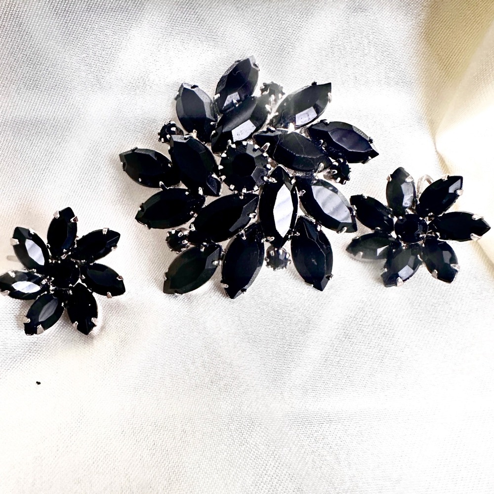 Vintage MCM Black Rhinestone Floral Brooch and Clip On Earring‎ Silver Tone 2pc